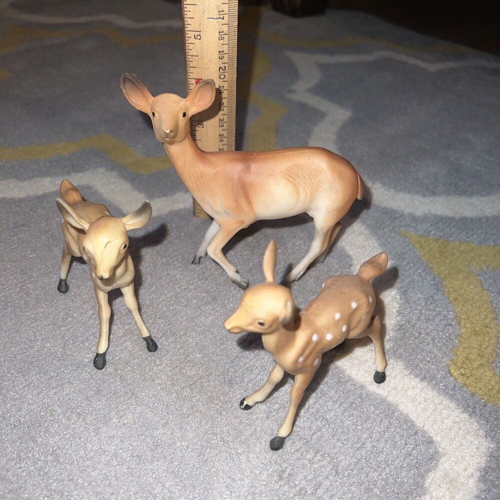 Vtg Hard Plastic Deer 2 Spotted Does Hollow Hong Kong Brown Animal Figures 5” 3”